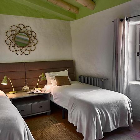 קאנייס Sitges Hill Retreats-Masia Nur 22 Bedrooms Divided Over 9 Houses For Max 44 Guests מראה חיצוני תמונה