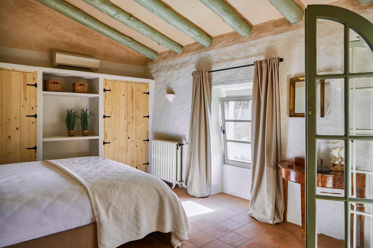 קאנייס Sitges Hill Retreats-Masia Nur 22 Bedrooms Divided Over 9 Houses For Max 44 Guests מראה חיצוני תמונה